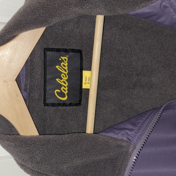 Cabela's Purple Full-Zip Winter Hiking Outdoors Jacket Size S (reg) - Picture 3 of 6